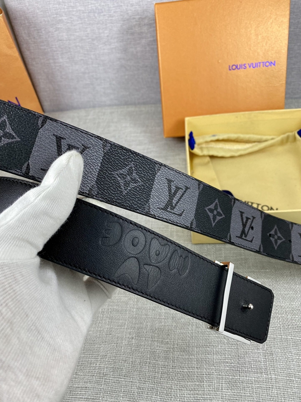 激安ルイヴィトンベルト着用イメージ